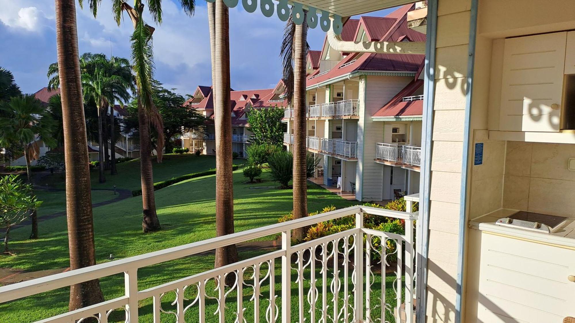Apartamento Les Frangipaniers Sainte-Luce Exterior foto